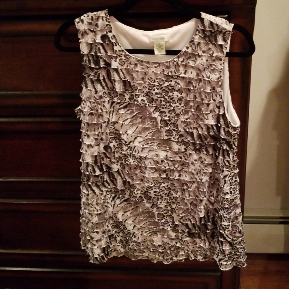 Sleeveless blouse